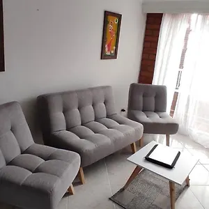 https://hermoso-apartamento-ubicado-en-zona-centrica-de.colombiamedellinhotels.com