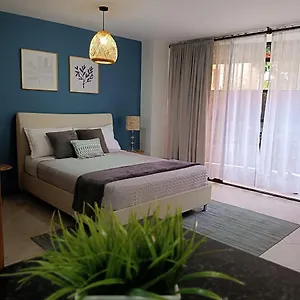https://acogedor-apartaestudio-ubicado-en-laureles.colombiamedellinhotels.com
